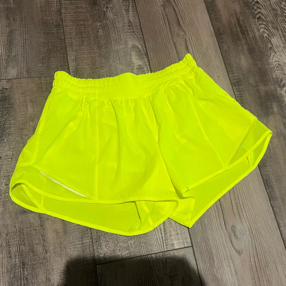 Lululemon gotta hot short